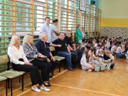 4424980679216540164292145932064466324220808n